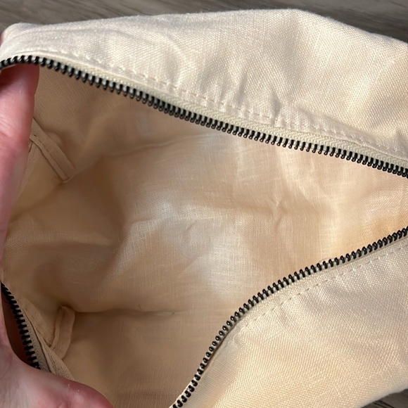 LINEN MONK & ANNA TOILETRY BAG - Picture 9 of 11